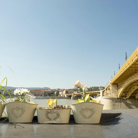 Unique Studio At The Danube With Aircon Budapest Bagian luar foto